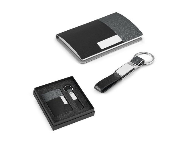 Kit de porta cartes e chaveiro. C. sinttico e metal. Em caixa almofad