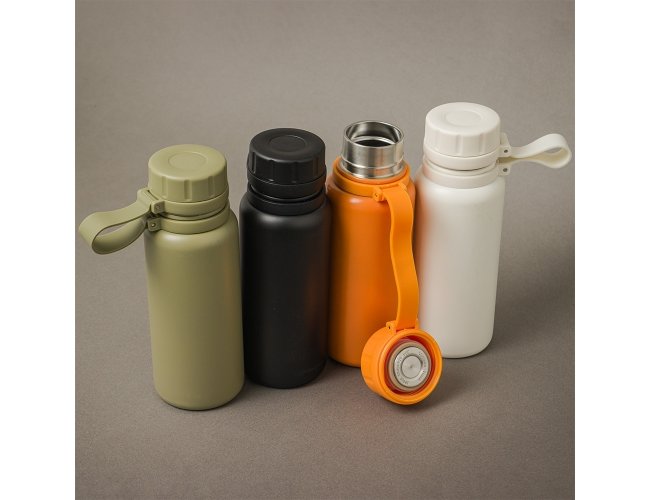 Garrafa Trmica 600ml - Feita em ao inoxidvel, com ala de silicone embutida para facilitar o transporte. Personalizad